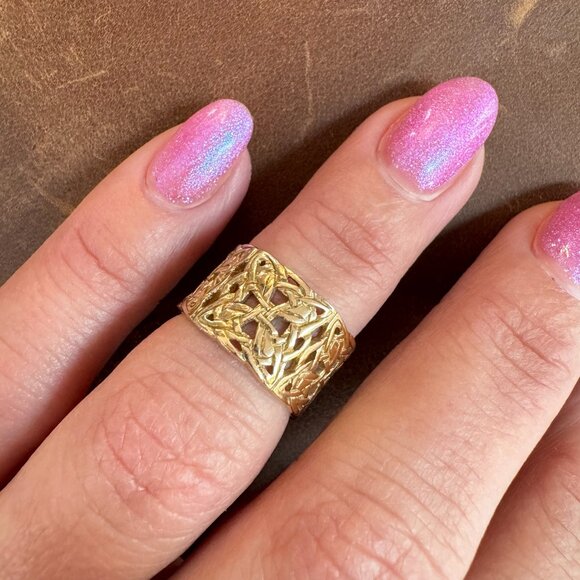 Vintage Celtic Knot Ring, Heavy Solid 14k Gold Irish Wedding Band - Picture 4 of 6